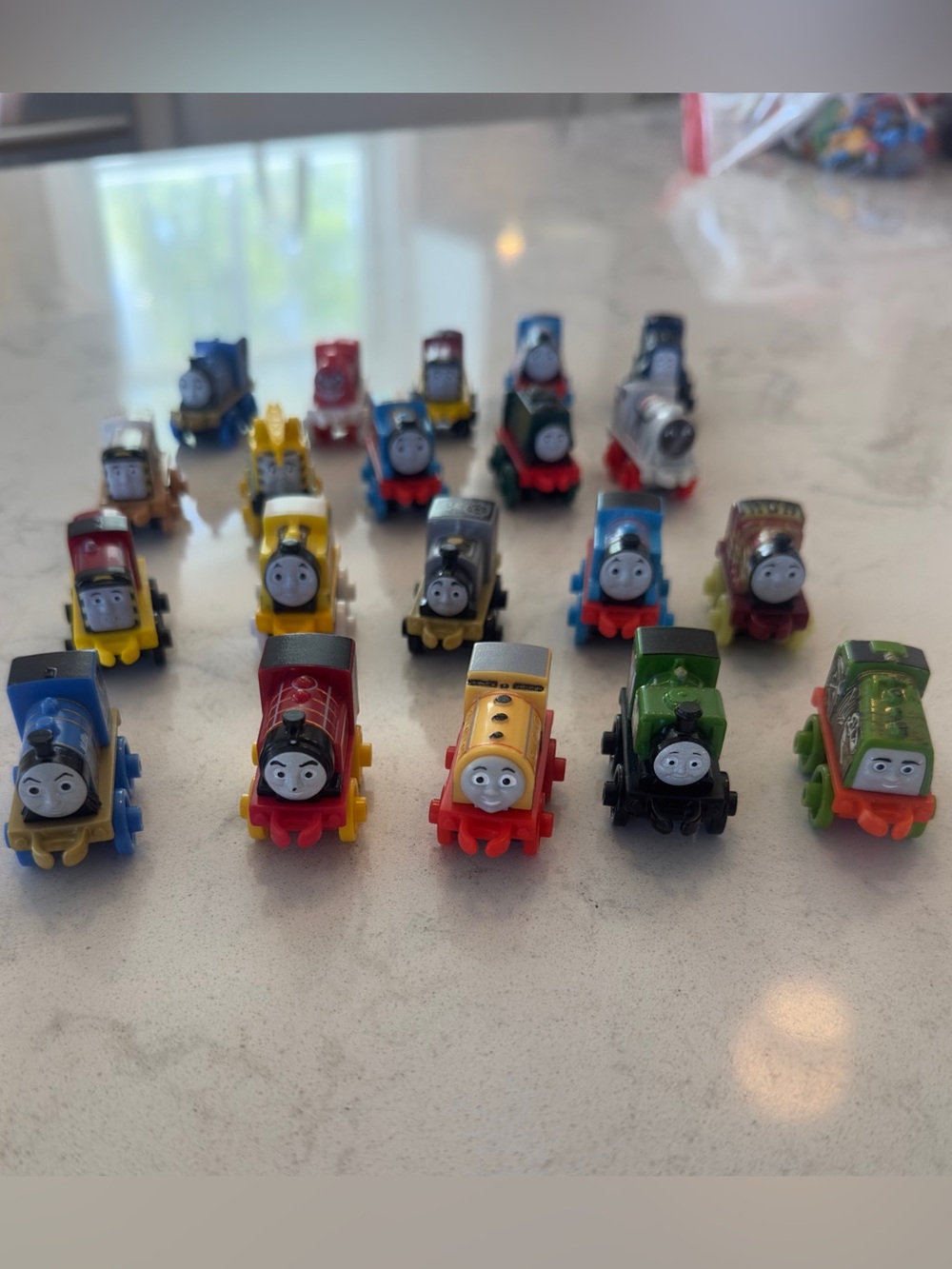 Thomas The Tank Engine Train & Friends Minis Micro Mini Trains Lot Of 20